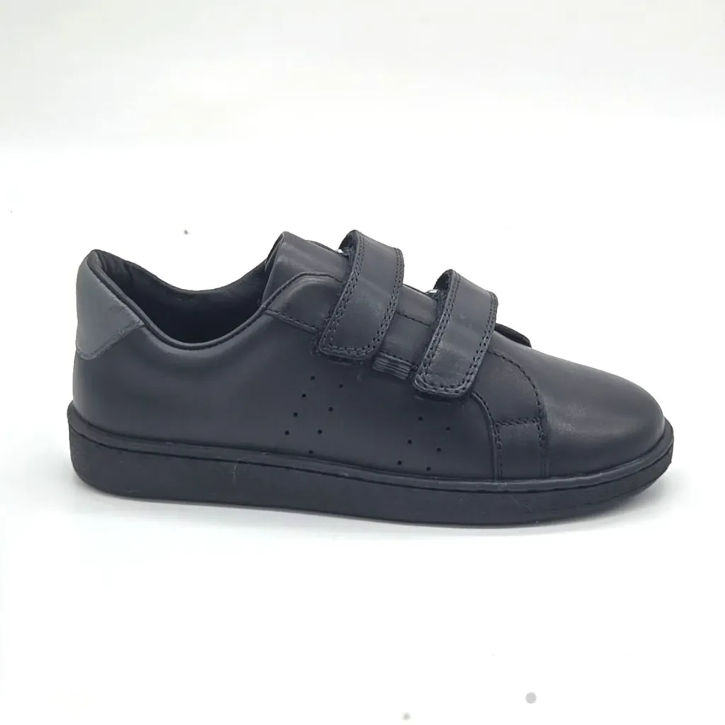 Traverse (Black, 23)